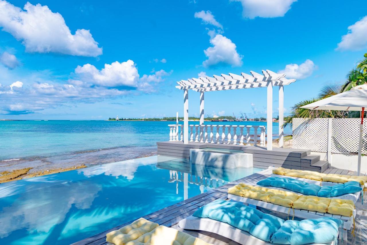 Seaview Oceanfront Villa - With Private Pool Nassau Kültér fotó